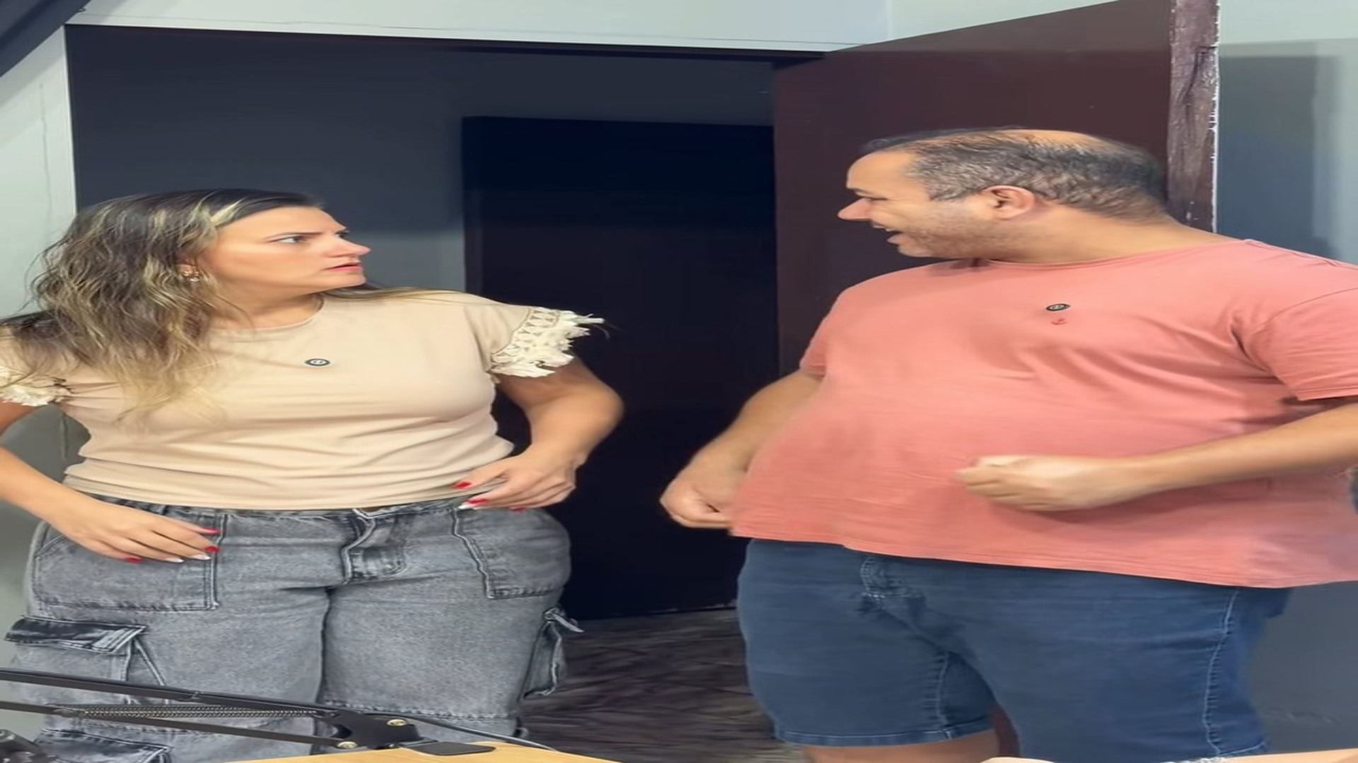 Parte 2 : D2908010_A minha mãe e o meu irmão chamam de solução o que eles fizeram com meu p_part 2