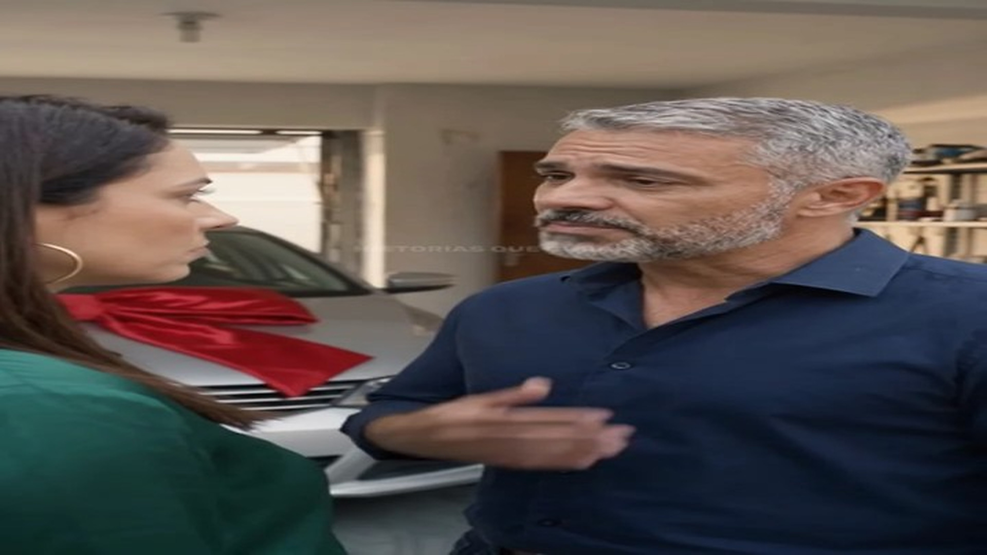 Parte 2 : D2510005_A esposa egoista não quer que o marido dê o antigo carro dela para a en_part 2